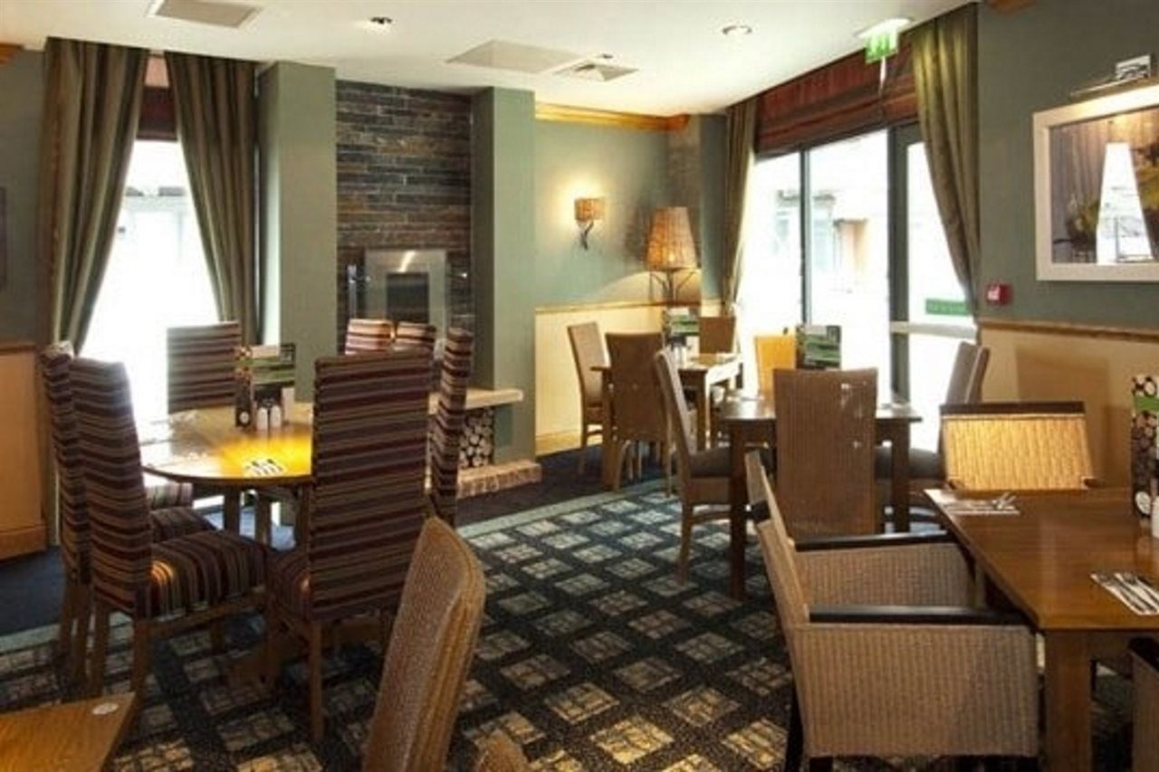 Premier Inn Peterborough - Ferry Meadows Bagian luar foto