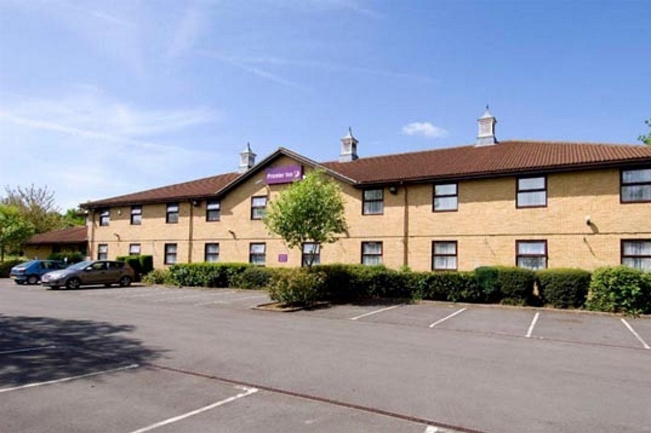 Premier Inn Peterborough - Ferry Meadows Bagian luar foto