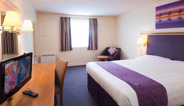Premier Inn Peterborough - Ferry Meadows Bagian luar foto